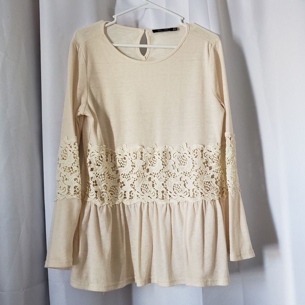 Doe & Rae Bell Sleeve Shirt